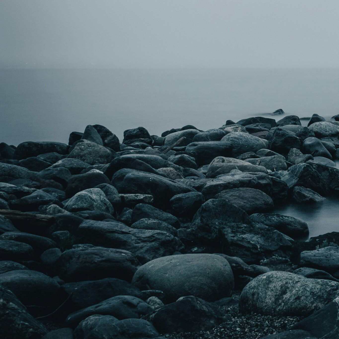 “Choosing Joy: A Daily Invitation to God’s Presence” By Elizabeth